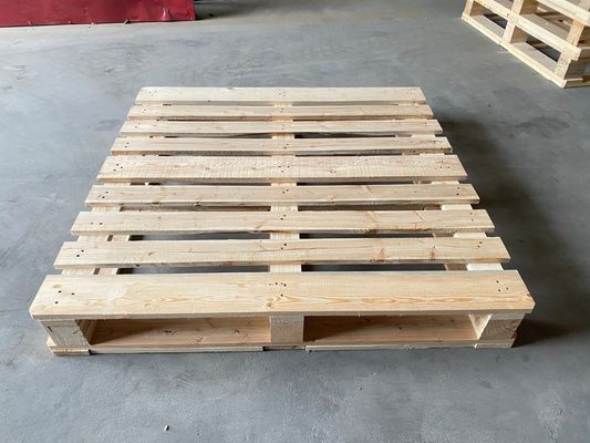 Giá tốt Gỗ rắn được xử lý nhiệt Pallet bền bốn chiều Pallet cho xe nâng trực tuyến